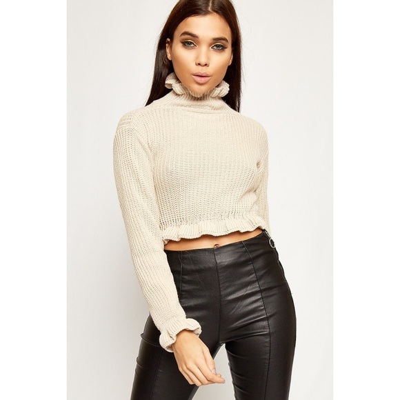 Beige Ruffle Hem Chunky Knit Crop Sweater - Picture 3 of 3